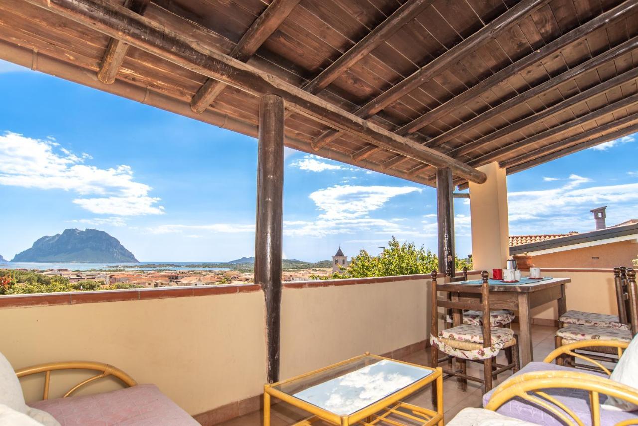 Splendida Vista Su Tavolara Villa Porto San Paolo  Exteriör bild